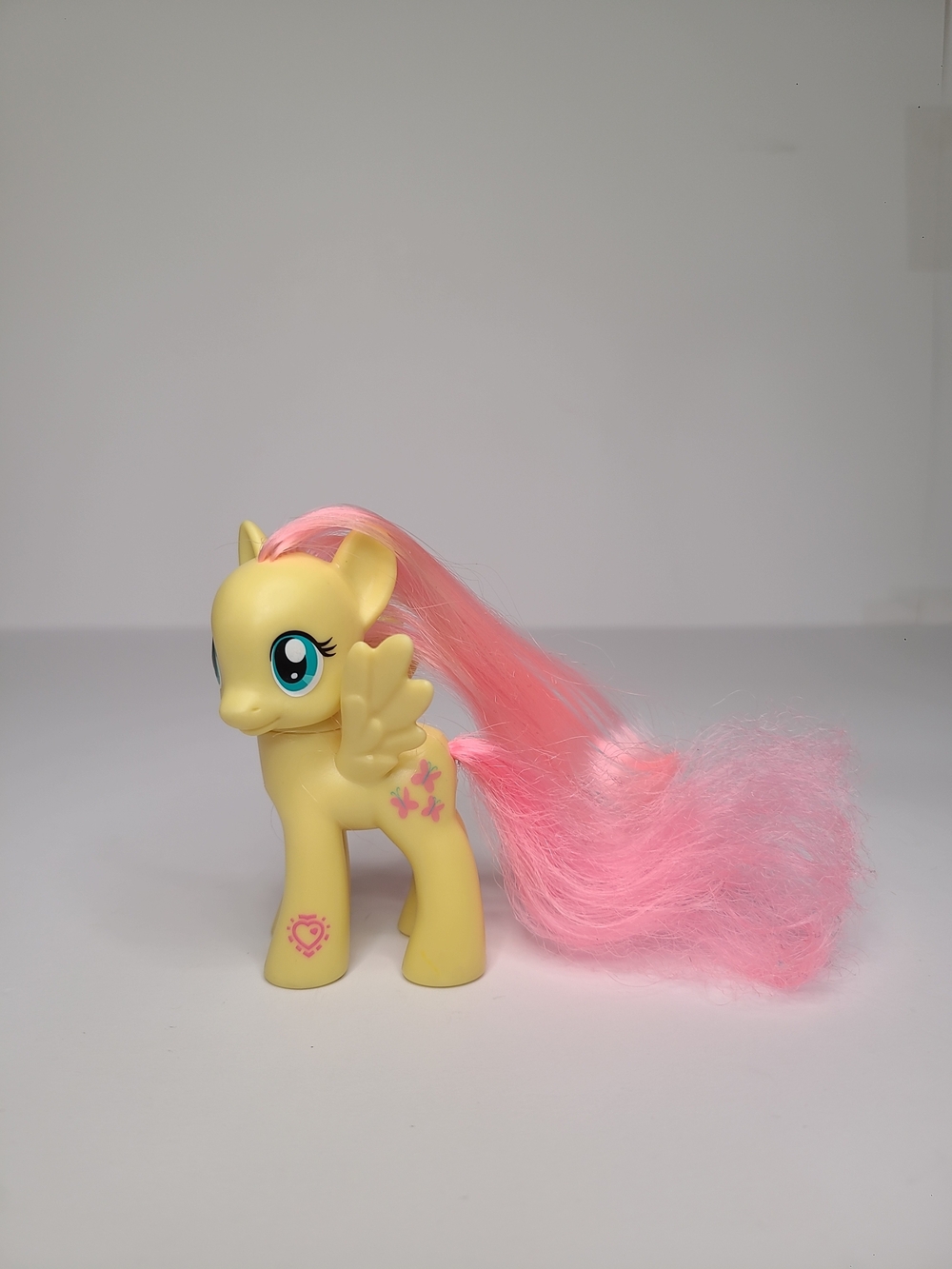 My Little Pony G4 Fluttershy Brushable Cutie Mark Hasbro 3" Tall 2010 MLP
